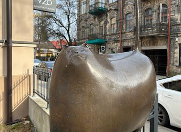 lithuania/vilnius/uzupis/attraction/uzupis-cat