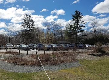 massachusetts/bristol-county/attraction/mass-audubon-s-oak-knoll-wildlife-sanctuary