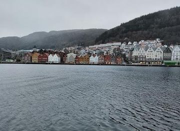 norway/bergen/attraction/strandkaien