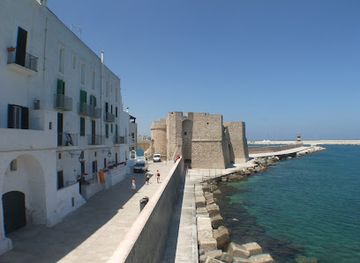 italy/apulia/attraction/palazzo-palmieri