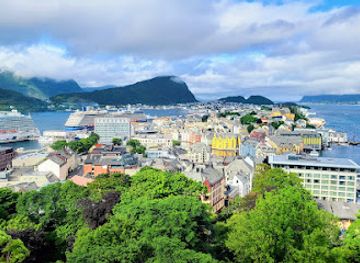 norway/alesund/attraction/alesund-city-park