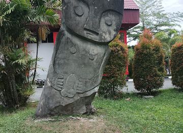 indonesia/southeast-sulawesi/attraction/museum-negeri-propinsi-sulawesi-tengah