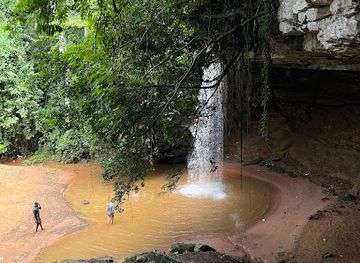 ghana/central-region/attraction/begoro-waterfall-1