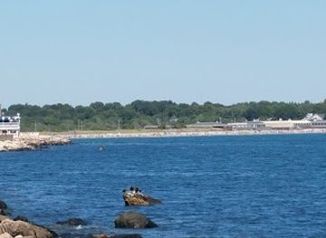 rhode-island/narragansett-beach/attraction/ocean-road-historic-district