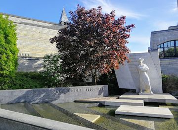 estonia/tallinn/attraction/marie-under-memorial