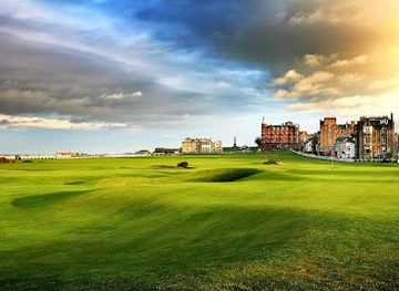 united-kingdom/dundee/attraction/old-course-shop-st-andrews-links