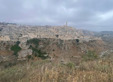 italy/matera/attraction/cisterne-e-pozzi