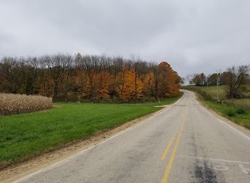 wisconsin/southwest-wisconsin/attraction/gravity-hill