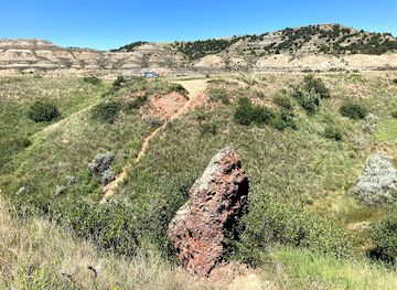 north-dakota/maah-daah-hey-trail/attraction/coal-vein-nature-trail