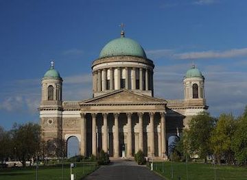 hungary/vac/attraction/basilica-of-esztergom
