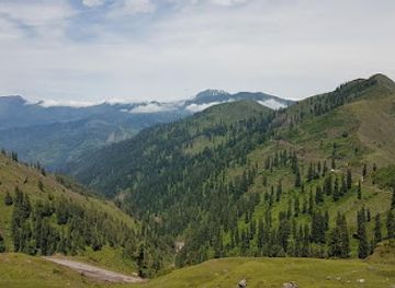 pakistan/azad-jammu-and-kashmir/attraction/dara-haji-peer-valley