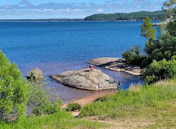 michigan/marquette/attraction/founders-landing