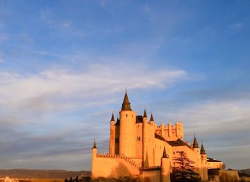 spain/segovia/attraction/mirador-de-cristian-y-estefi