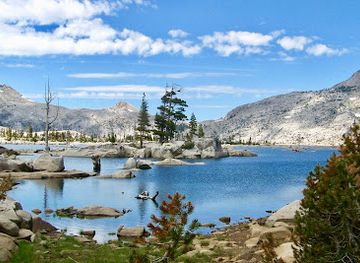 california/sierra-nevada/attraction/desolation-wilderness