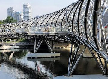 singapore/orchard-road/attraction/the-helix-bridge