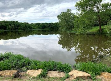 kansas/glaciated-region/attraction/prairie-park-nature-center