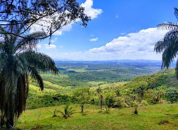brazil/mata-dos-cocais/attraction/sitio-arqueologico-pedra-pintada