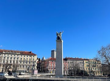 croatia/gorski-kotar/attraction/monument-to-fallen