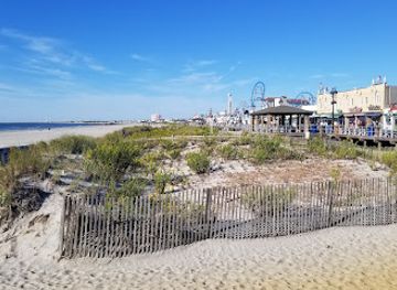new-jersey/jersey-shore/attraction/ocean-city-boardwalk