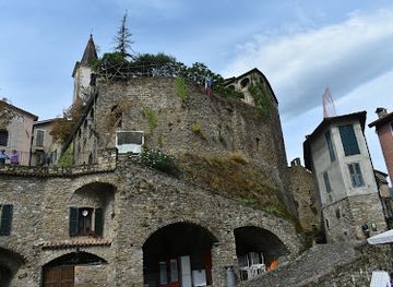 italy/italian-riviera/attraction/castello-della-lucertola