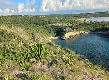 antigua-and-barbuda/saint-philip/attraction/hudson-point