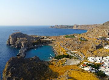 greece/rhodes/lindos/attraction/lindos-skyline-and-view
