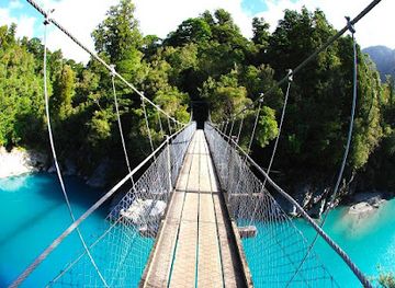 new-zealand/west-coast/attraction/hokitika-scenic-tours