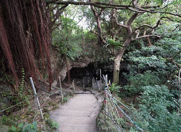 japan/okinawa/attraction/todoroki-cavern