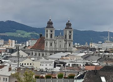 austria/linz/urfahr/attraction/linzer-mariendom