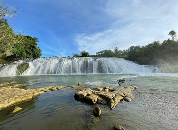 philippines/eastern-visayas/attraction/lulugayan-falls-eco-village