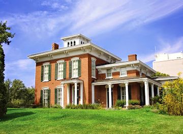 iowa/waterloo/attraction/rensselaer-russell-house-museum