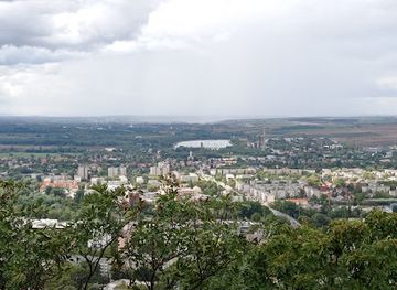 hungary/tatabanya/attraction/turul-lepcso-stairway-to-turul-bird