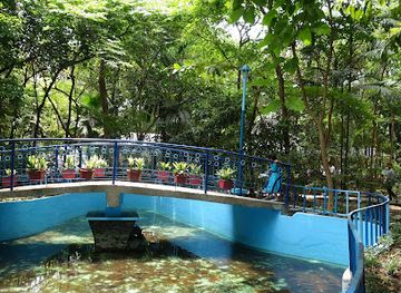 philippines/manila/attraction/arroceros-forest-park