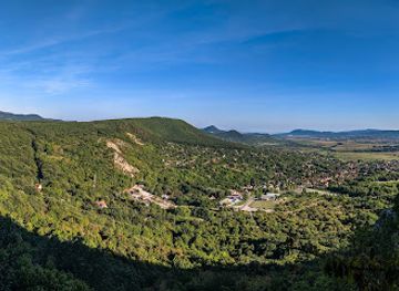 hungary/pilis-mountains/attraction/pilisszanto-cave