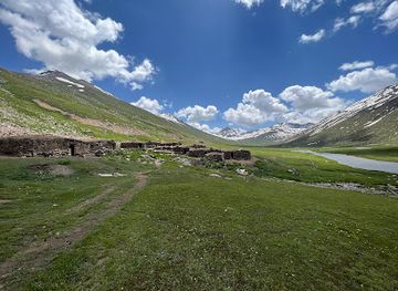 pakistan/ladakh/attraction/dudipatsar