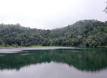 indonesia/east-nusa-tenggara/attraction/rana-mese-lake-manggarai-timur-flores-island