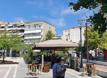 greece/katerini/attraction/katerini-city-hall-square