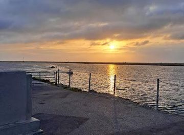 california/hollywood/attraction/ballona-creek-bike-path