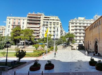 greece/thessaloniki/aristotelous-square/attraction/holy-church-of-hagia-sophia