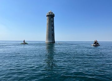 france/cote-des-blancs/attraction/phare-des-baleineaux