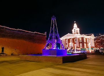 arkansas/arkansas-valley/attraction/eiffel-tower-park