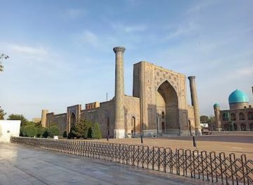 uzbekistan/samarkand/attraction/registan-viewing-platform