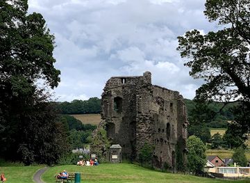 united-kingdom/brecknockshire/attraction/alisby-castle