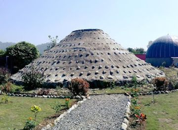 nepal/mustang/attraction/pokhara-planetarium-science-center-mirror-maze-house