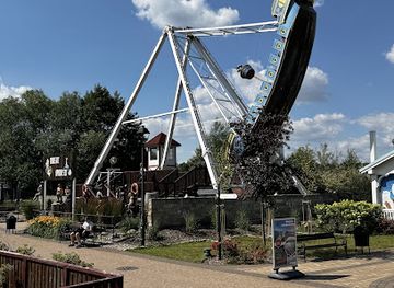 poland/silesia/attraction/magical-lake-expedition