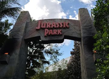 florida/orlando-theme-parks-area/attraction/spinosaurus-explorer-photo-op