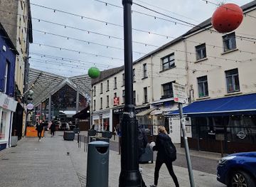 ireland/waterford/attraction/johns-square