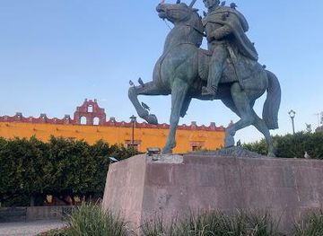 mexico/san-miguel-de-allende/attraction/plaza-de-la-soledad