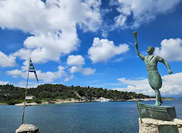 Statue of Georgios Anemogiannis