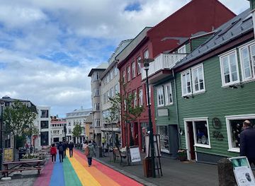 iceland/reykjavik/laugardalur/attraction/rainbow-street
